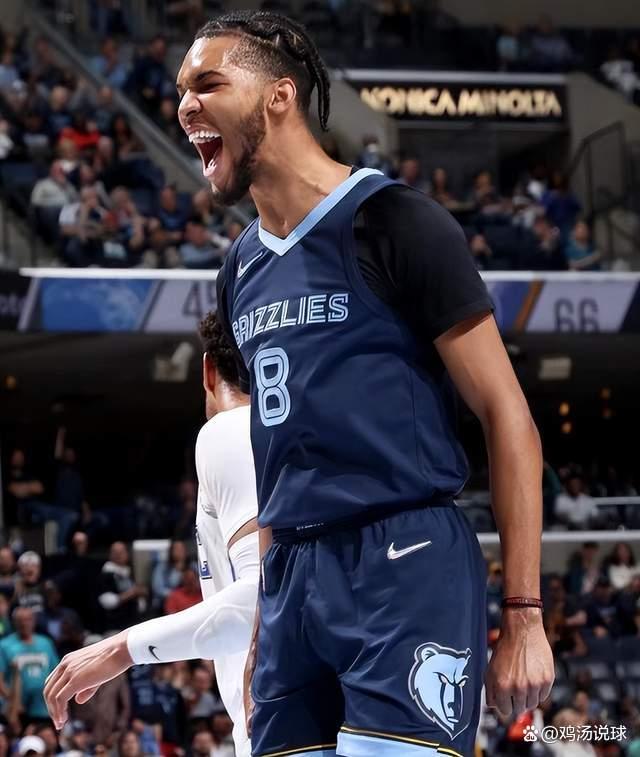 威廉姆斯完胜阿斯顿马丁，勒克莱尔高光表现